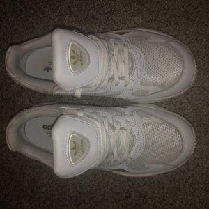 Addidas Falcon White chunky shoe